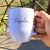 Caneca Por Trás de Uma Grande Mulher na internet