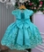 Vestido infantil verde Tiffany com bordados e laço na cintura.