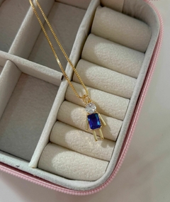 Colar filho cravejado com corpo azul banho de ouro 18k - comprar online