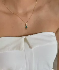 Colar com pingente de filho pérola verde banho de ouro 18k