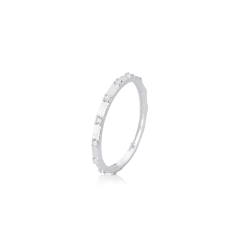 Anel Aro Fino com 13 Pedras Cravadas em Prata