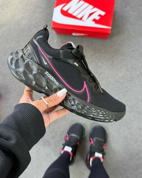 Tênis React Infinity Run FK 3 - Preto Pink - comprar online