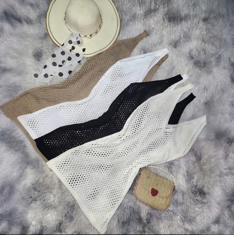 VESTIDO TEJIDO CORTO, CUELLO EN V, CON TAJOS LATERALES (VT454)