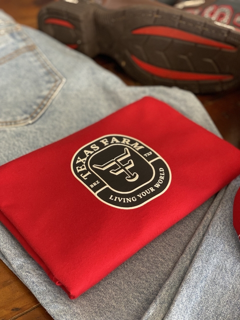 CAMISETA MASC. TEXAS FARM- VERMELHA