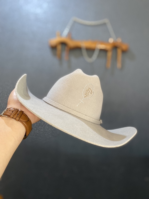 CHAPÉU AMERICANO EM LÃ CINZA- ROSÁRIO - comprar online