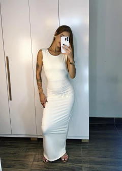 Vestido Laura White na internet