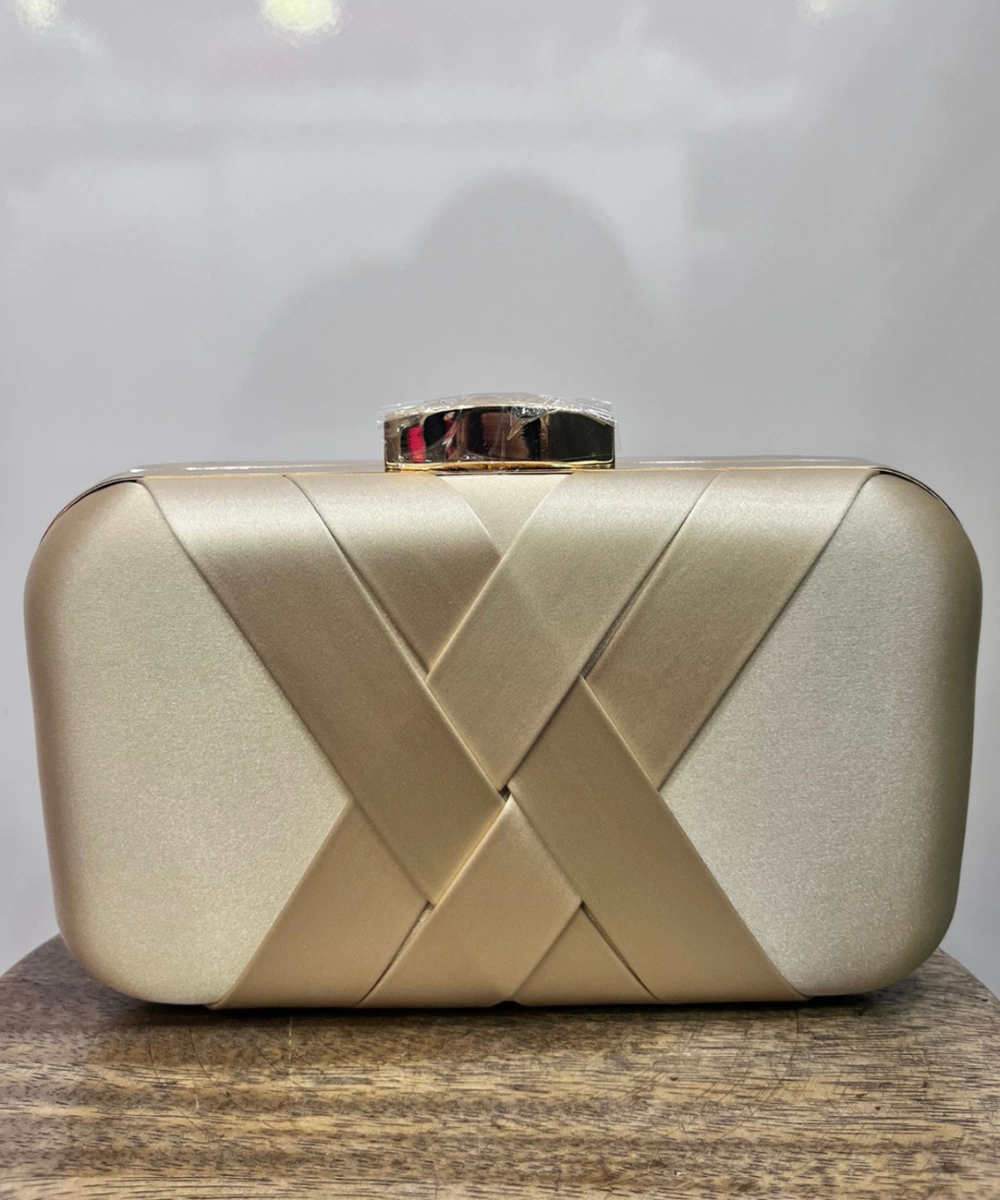 Clutch Cetim Isabel