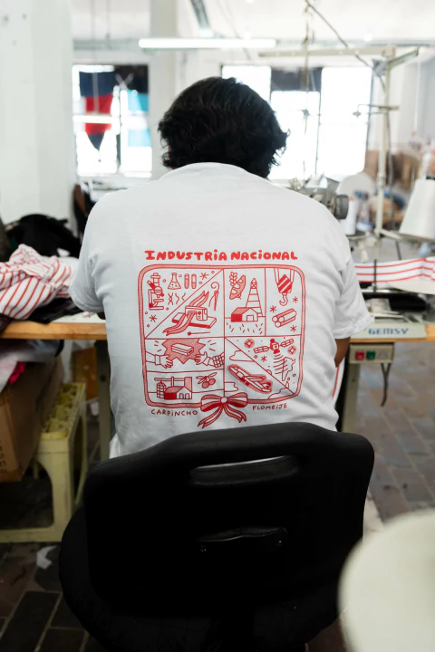 Remera Industria Nacional Flo Meije - comprar online