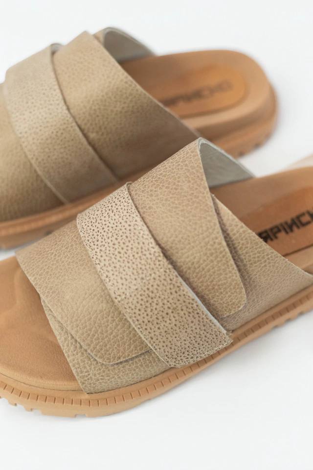 Sandalias con abrojo de Carpincho Indumentaria — imagen 9