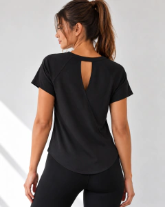 Remera Deportiva Mujer Liviana Running Gym Fitness Casual - NOU INDUMENTARIA
