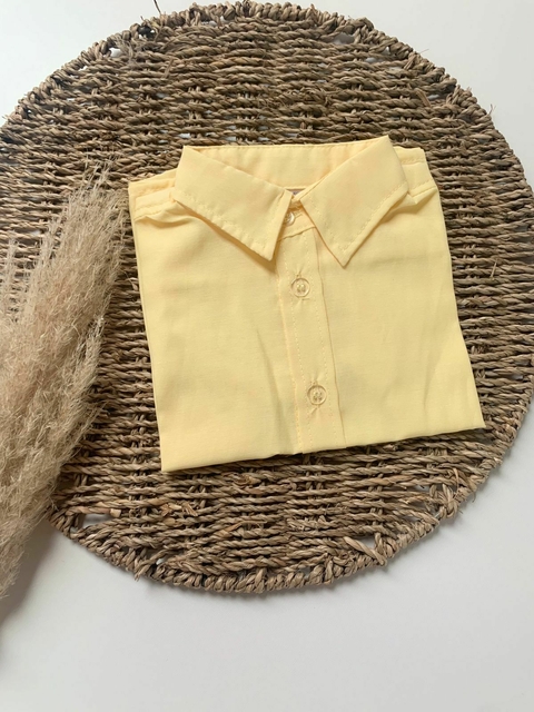 Camisa social manga curta amarela