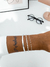Trio de pulseiras na internet