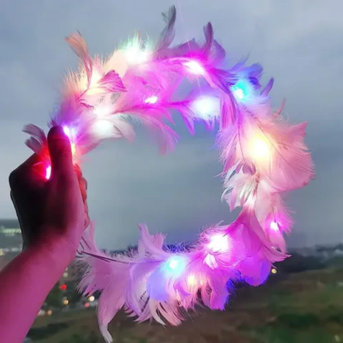 Corona De Plumas Led - Rosa