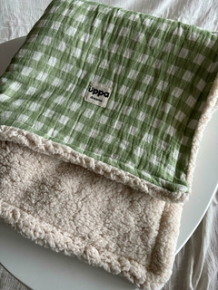 MANTITA DE GASA CON CORDERITO VICHY VERDE