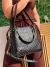 Modelo de mão Lace&Lore - loja online