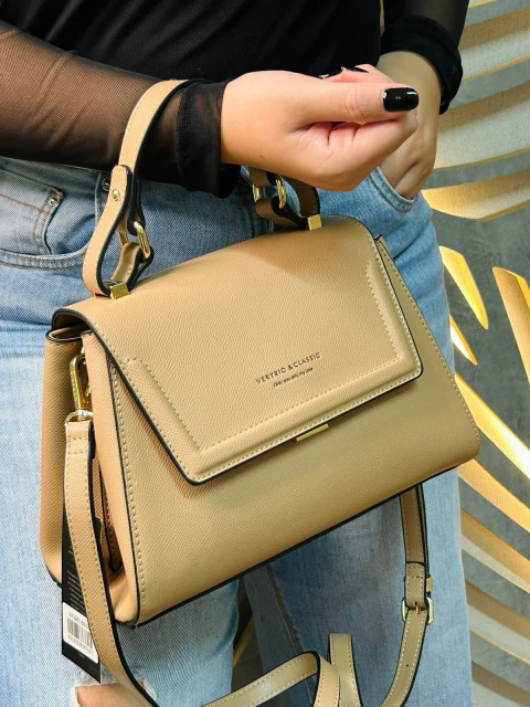 Modelo de mão VeryRio