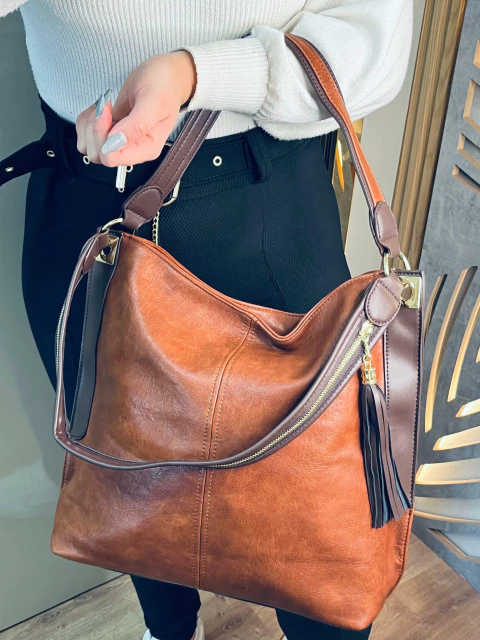 Modelo de Ombro Pavão de Ouro