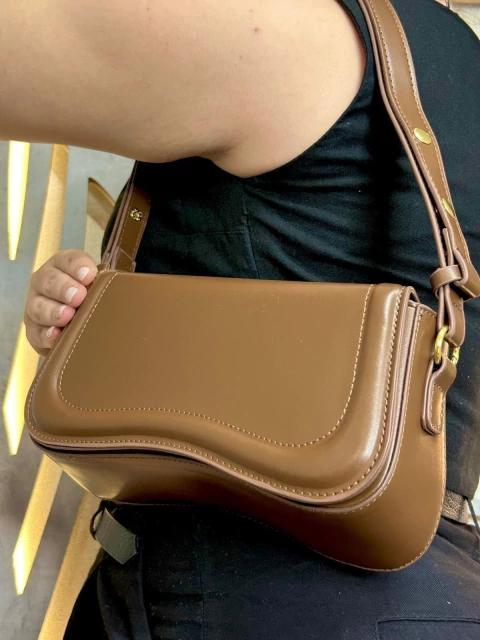 Modelo Estilo Baguete