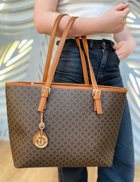 Modelo de Ombro Bella Paulla