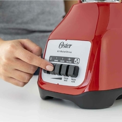 Licuadora Oster ® Con Vaso De Vidrio Y Dos Velocidades Más Pulso - comprar en línea