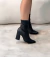 Bota Anastácia ( preto, off white e caramelo ) na internet