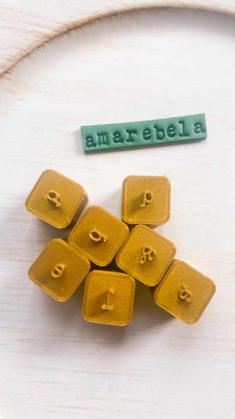 412 - Carimbo de Letrinhas Minúsculas