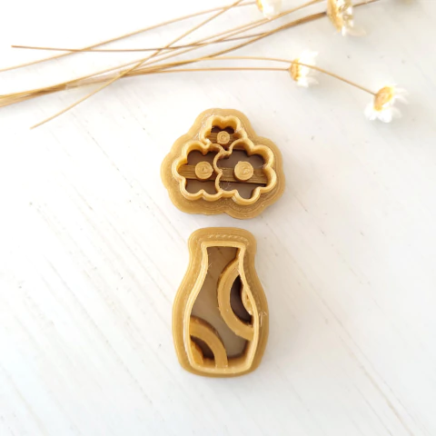 518 - Cortador Vaso com Flores