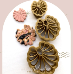 140 - Cortador Floral Embossing - Amarebela