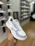 V Cush neo branco azul na internet