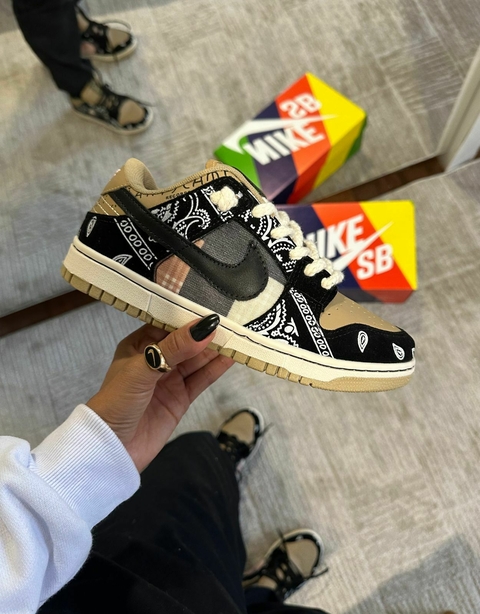 Tênis Nike - SB Dunk | Casctus Jack