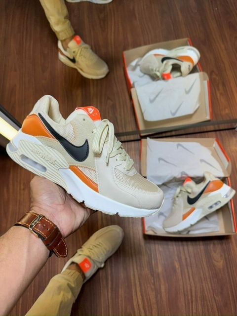 Tênis Nike - Air Max Excee