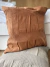 Almohadon Tusor Waffle Terracota 60x60 - tienda online