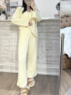 Pijama Yellow en internet