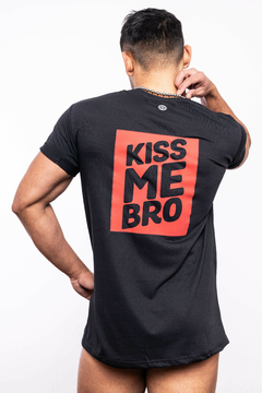 T-shirt KISS ME BRO