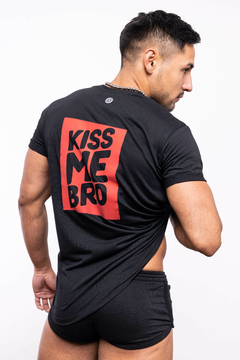 T-shirt KISS ME BRO - GOLOSO