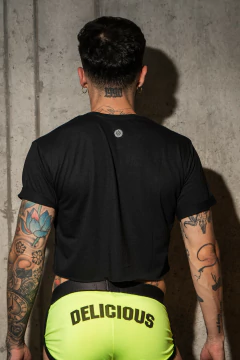 Crop Top GET NAKED on internet