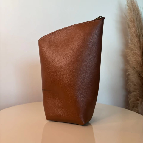 Porta Erva em Courino com ziper - Caramelo