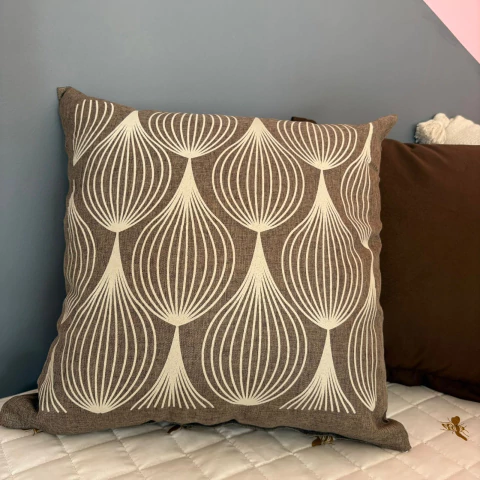 Capa de almofada em Linho Pintada 43x43cm - Folha Bege