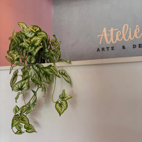 Arranjo de Pendente Artificial Verde Mesclada com branco Realista - 66cm