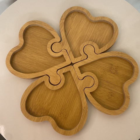 Petisqueira desmontável trevo MDF 29cm