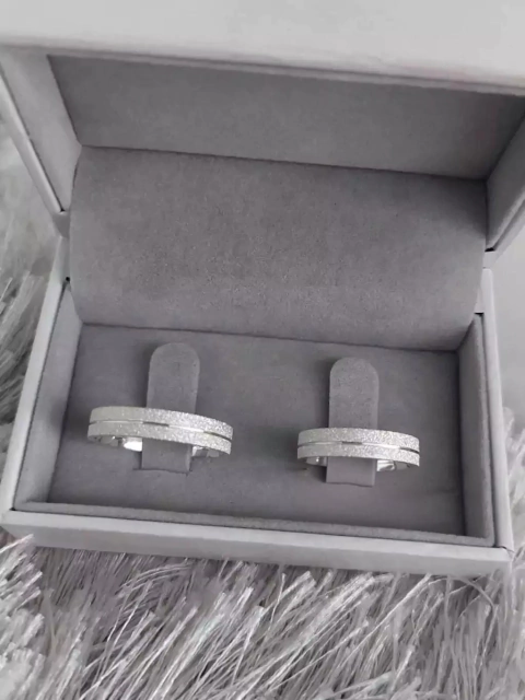 Par de alianças prata 4mm