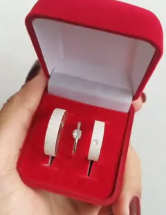 Par de alianças prata 4mm