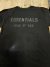 Remera Essentials Espalda - comprar online