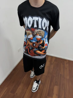 Remera Over emot.niños lata