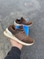 New Balance Café premium