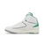 Air Jordan 2 Retro 'Lucky Green' na internet