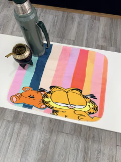 Repasador / Individual Garfield y osito - comprar online