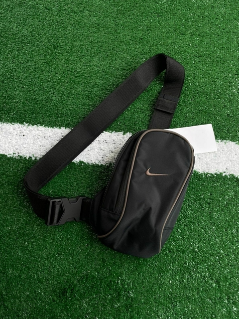 Shoulder bag Nike Sportswear Essentials Preta - comprar online