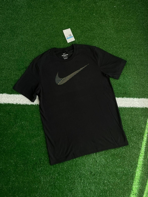 Camiseta Nike Dri-Fit Swoosh Preta- Masculina - comprar online