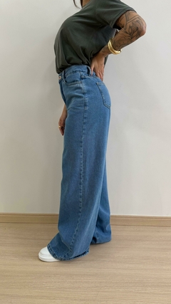 CALÇA JEANS RETA EQ na internet
